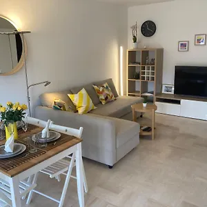 Cozy 1 Bedroom Apartment Antibes Juan-Les-Pins - Walk To Beaches, Restaurants, Old Town Antibes